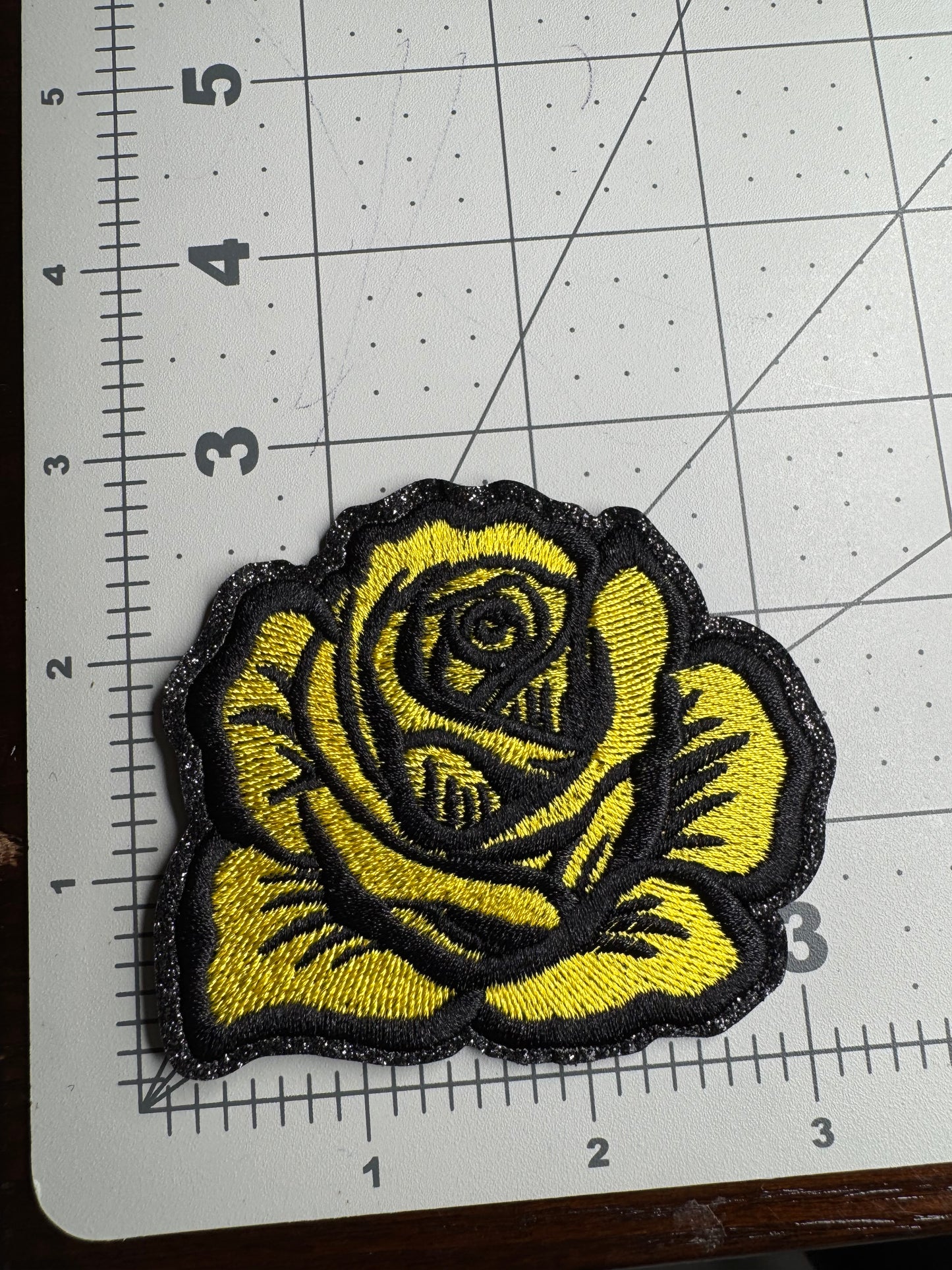 Roses patches