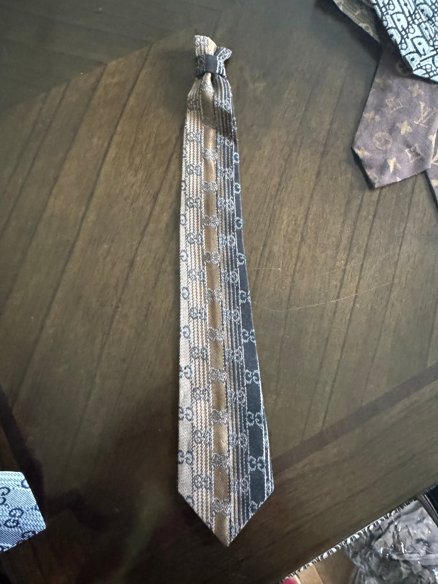Tie