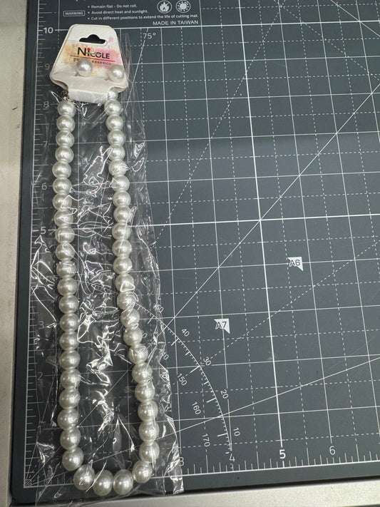 Pearls Ties necklace ￼