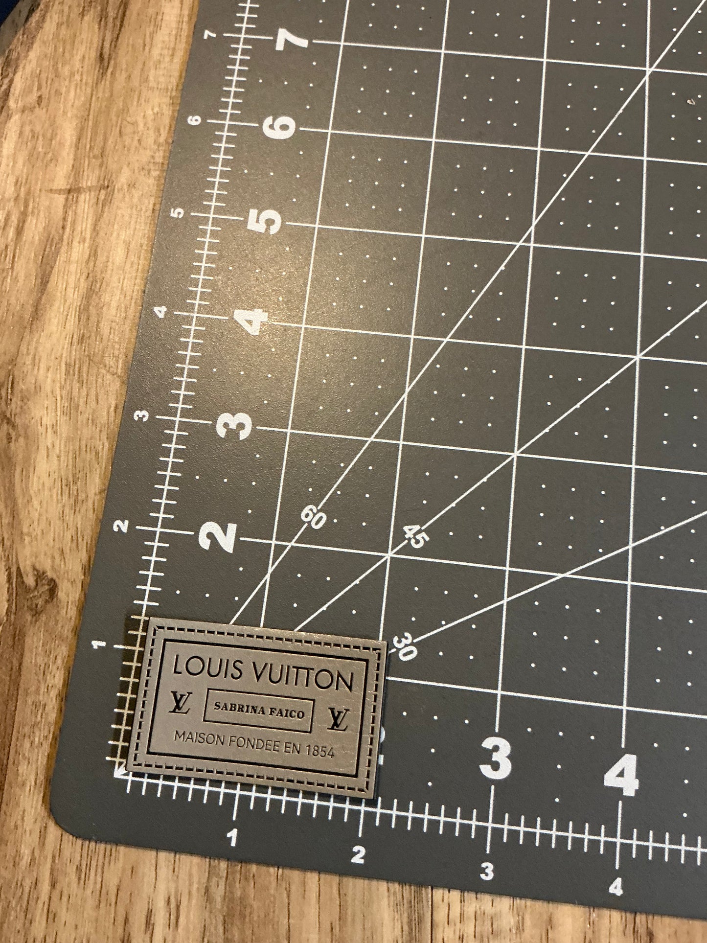 LOUIS VUITTON