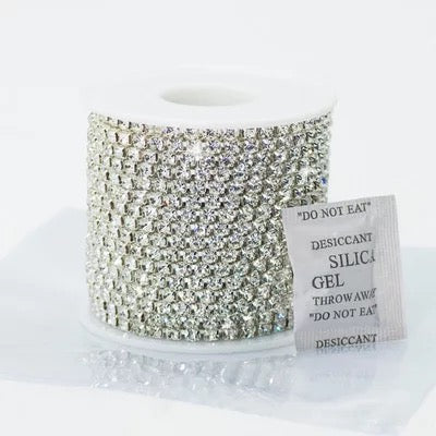 1 Roll 10 Yards Crystal Rhinestone Trim Close Cup Clear Chain with Gold Setting Base (SS12 3mm) /  (SS16 4mm)