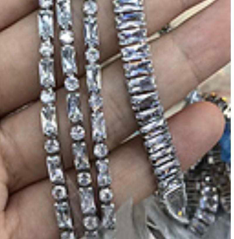 1 Roll 10 Yards Crystal Rhinestone Trim Close Cup Clear Chain with Gold Setting Base (SS12 3mm) /  (SS16 4mm)